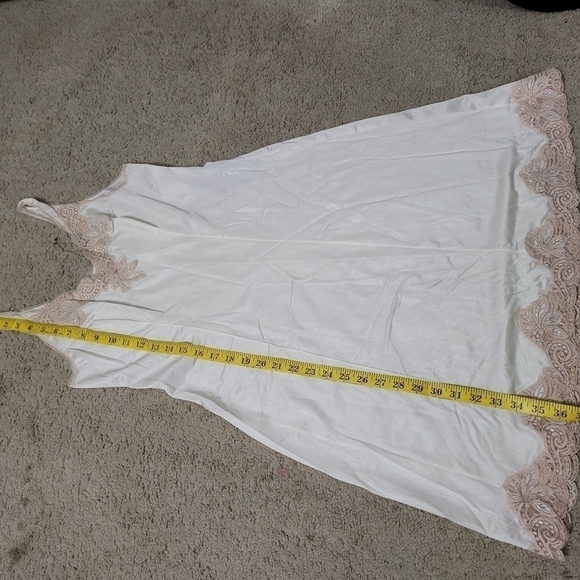 Vintage  retro Sleepwear peachy cream in size F/44 - Picture 10 of 13